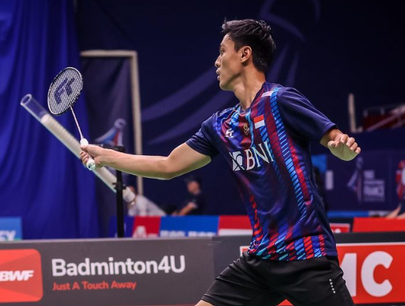 Shesar Hiren Rhustavito